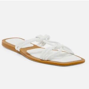 NEW Azalea Wang Stetson White Strappy flat Sandals in size 10